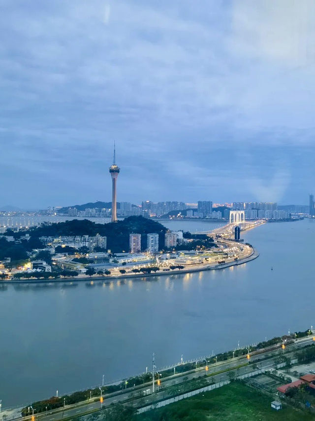 在靜水流光中找回內心的從容