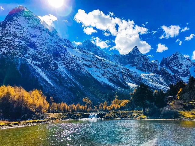 高原湖泊倒影聖地