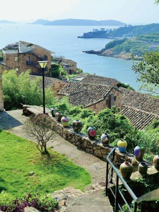 Taizhou's Stone House Blowout! The Ultimate 17°C Seaside Sanctuary Guide Revealed