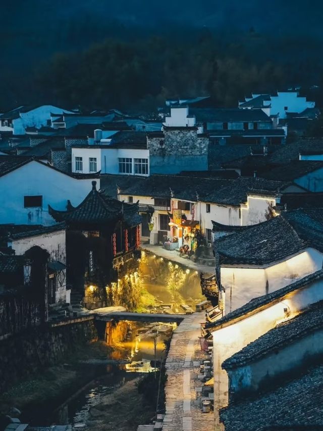 查濟嘅美,係時光慢落嚟嘅模樣。 查濟嘅美,係時光慢落嚟嘅模樣。