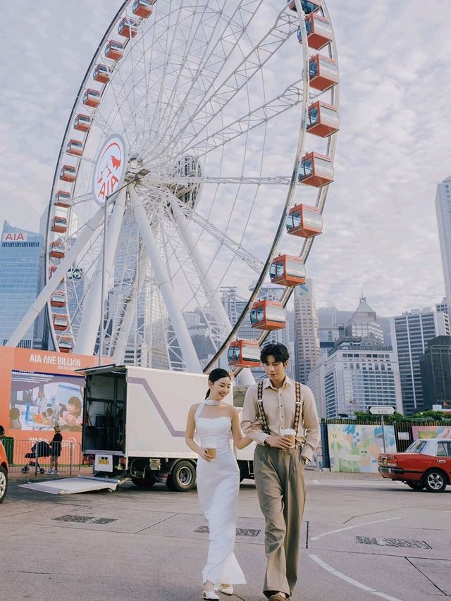 Hong Kong Ferris Wheel🎡 is Stunning