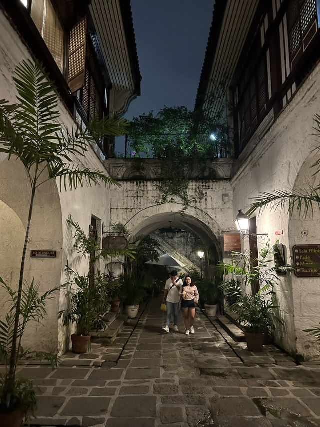 🇪🇸 中古世紀西班牙風格建築|馬尼拉古城的時光倒流之旅 🇪🇸 中古世紀西班牙風格建築|馬尼拉古城的時光倒流之旅
