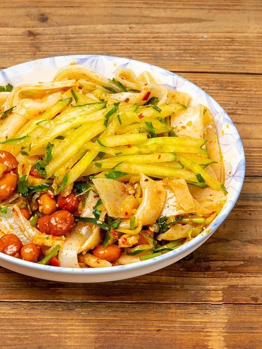 16 блюд, которые заставят вас влюбиться в Сиань 🍜✨ 16 блюд, которые заставят вас влюбиться в Сиань 🍜✨