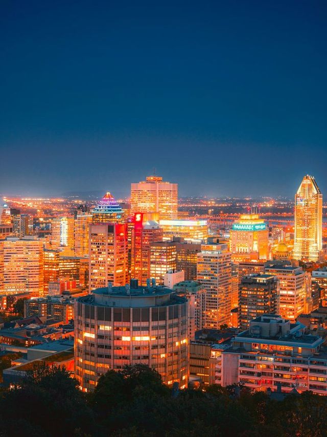 加拿大包車遊一路美景看不停