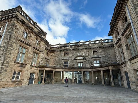 Pleasant Saturday Museum Visit