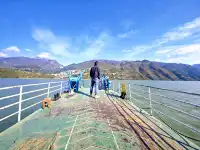 11月帶旅德小姐姐探遊g348動圖