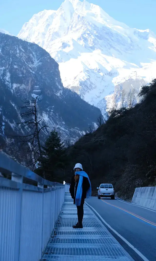 11月底，週末去海螺溝泡個溫泉