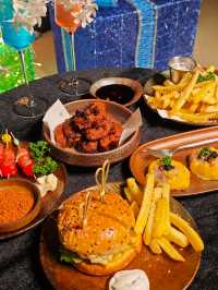 漢口江邊的夜,別再去人擠人啦!聽我的,來這裡!