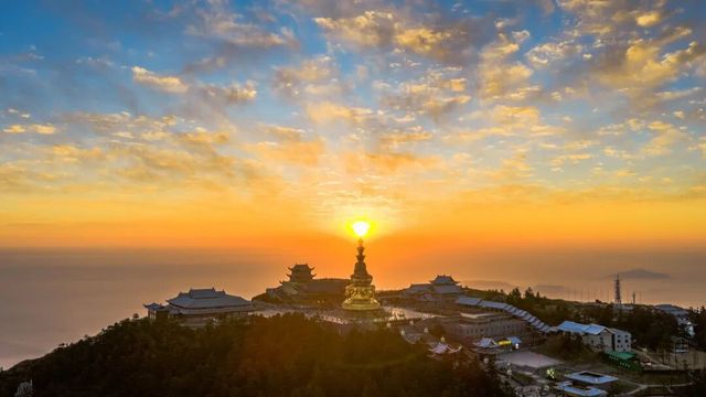 登峨眉山遇仙境，歸雲水居享私湯：把治癒藏進山川與暖湯裡