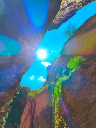 สำรวจ "คลังแสงบนหน้าผา"! หวงหย่าตงในฉางจือ มณฑลชานซี: เรื่องราวความรักสุดเร้าใจ