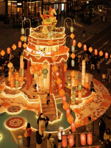 The Dunhuang Aesthetics Exhibition, a new landmark in Nanjing that's become incredibly popular, is now open for free and is absolutely amazing!