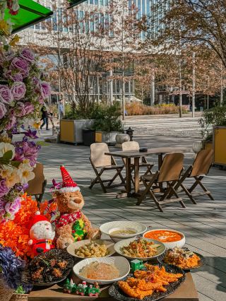 Putting everything else aside... I'd be willing to visit this Hangzhou restaurant a hundred times!!