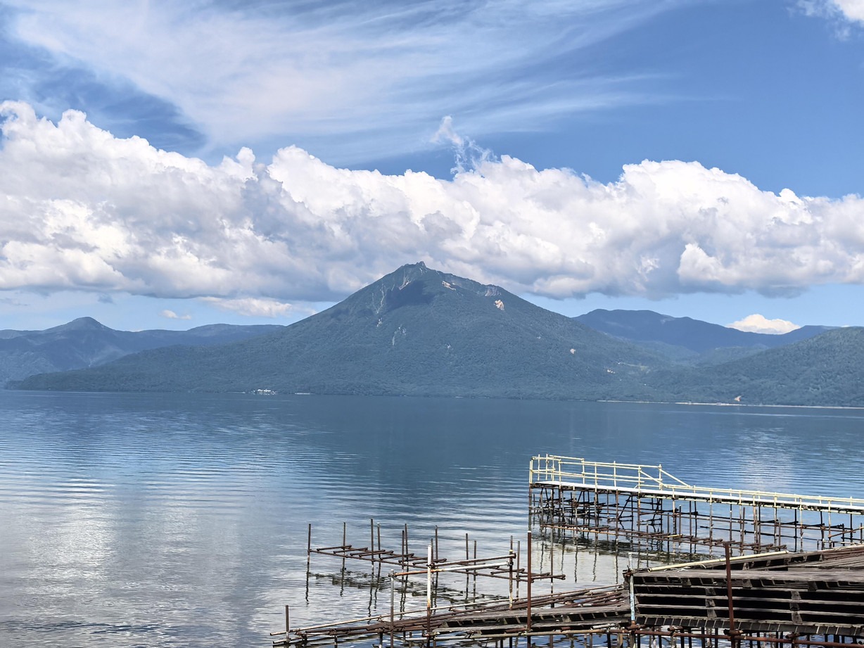 支笏湖が魅せる、時を超えた青の静寂。 | Trip.com 千歳
