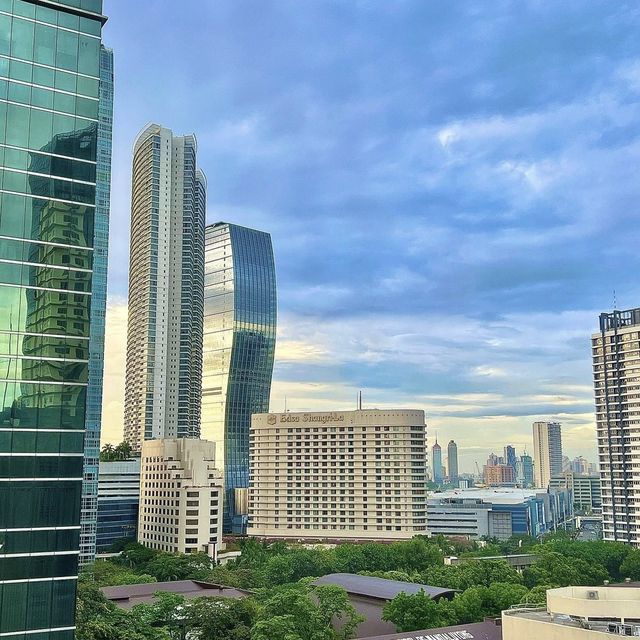 Urban Oasis at EDSA Shangrila Mandaluyong 