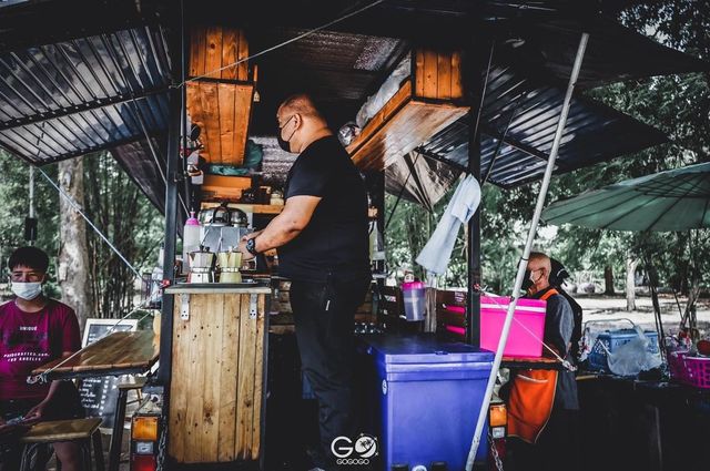ร้านกาแฟโจรสลัด