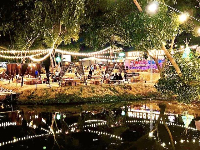 ร้านนั่งชิลพัทยา ฟังเพลงสุดฟิน หมูกระทะสุดแซ่บ