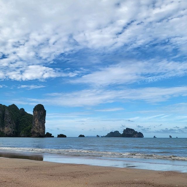 อ่าวนางในวันฝนพรำ