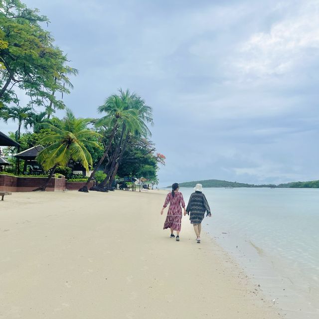 พักผ่อนริมหาดเฉวง ที่ Chaweng Regent