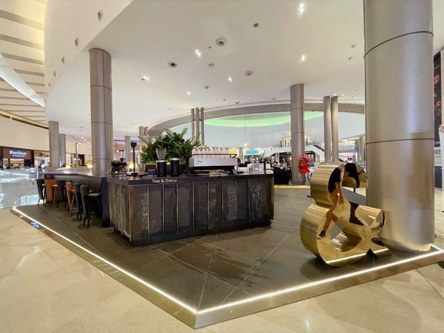 Lavish shopping mall