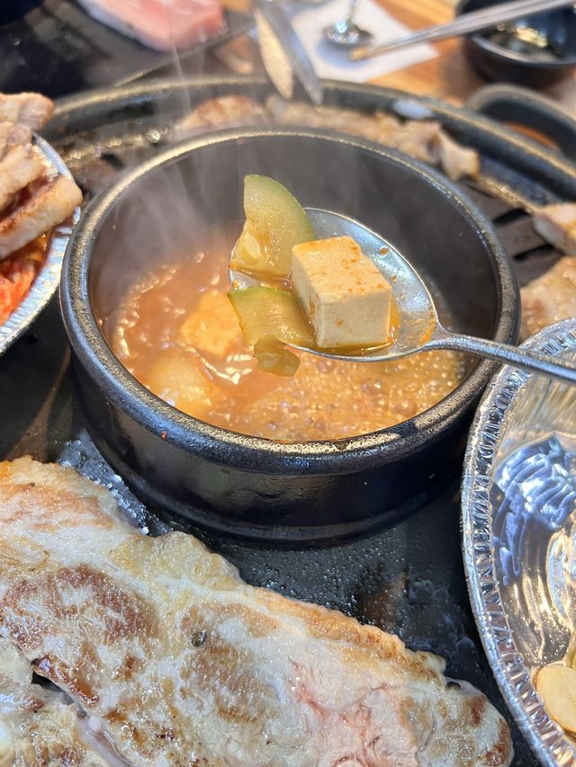 〖 ソウル・明洞〗安い！うまい！サムギョプサル食べ放題🐷🩷