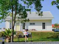 Stayokay ที่พักสัตหีบสไตล์มินิมอล ฟิลต่างประเทศ