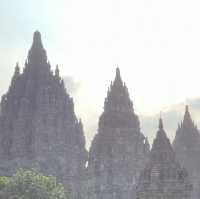 A temple with 240 temples inside? Come!