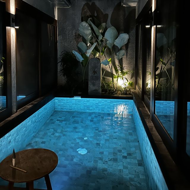 PRIVATE FAMILY GATEWAY. 