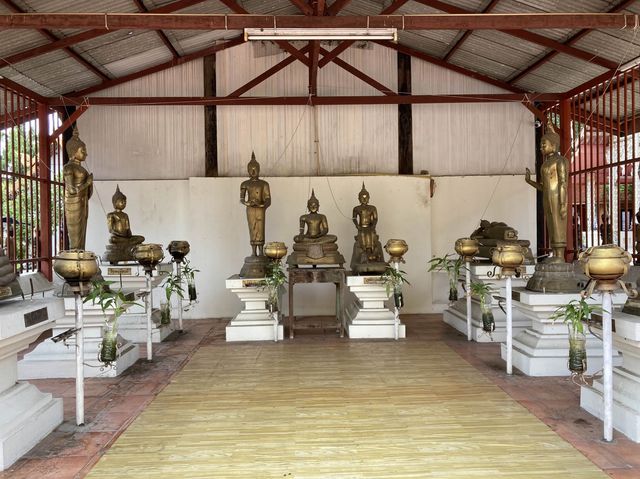 ‘วัดหมื่นเงินกอง’ เดินชมวัดสวยพร้อมขอสิ่งมงคล