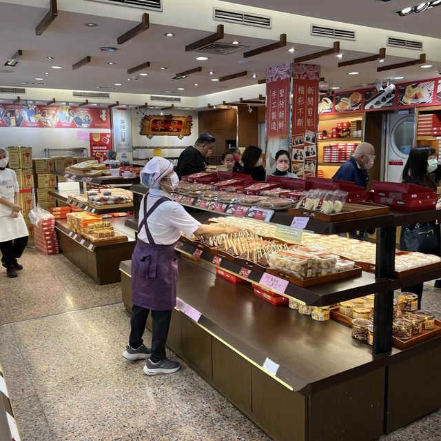 【台湾/台北】台湾土産と言えばこれ！現地人も並ぶ人気店「佳徳鳳梨酥」