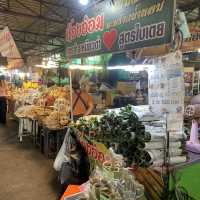 ตลาดของฝากหน้าวัดโสธร