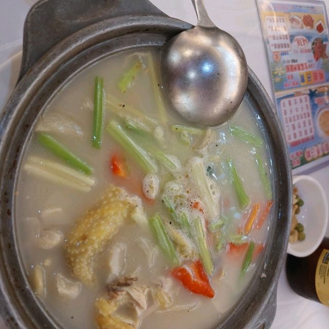 晚飯小菜好去處  百樂金宴價錢適中