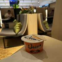 Free flow Ice cream at T4 Lounge 