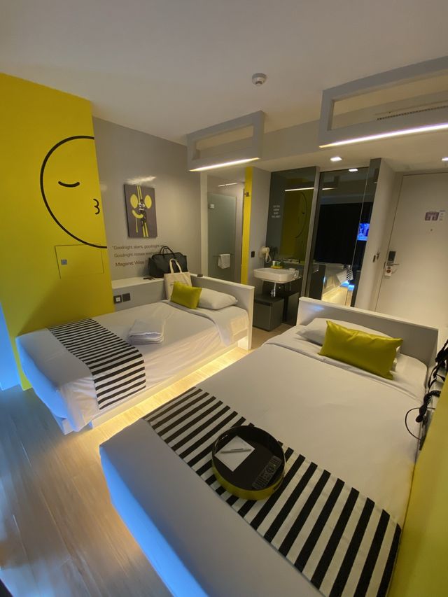 Mood Hotel 🙃โรงแรมสีเหลืองอารณ์ดีที่พัทยาเหนือ 