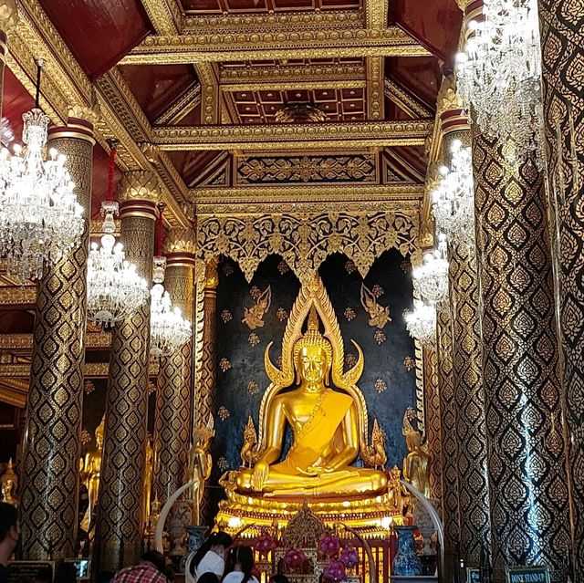 นมัสการพระพุทธชินราช