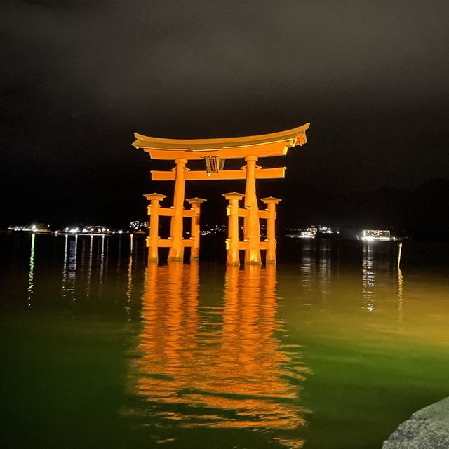 【世界遺産巡り】70年ぶりの大改修を終えた大鳥居を島内泊で堪能！