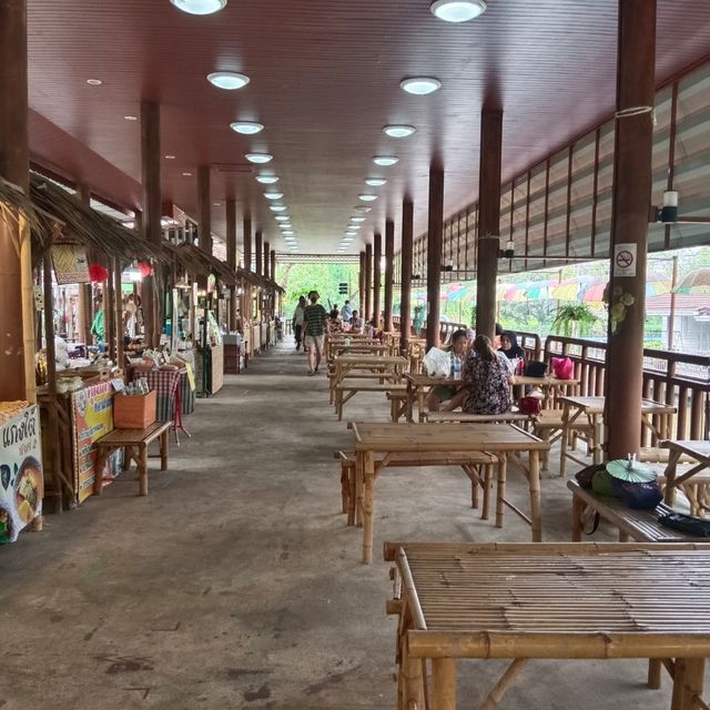 เที่ยวตลาดน้ำกับ BMA Feeder
