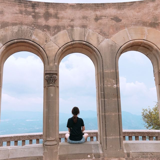 안토니오 가우디의 파밀리아성당의 모티브가된 몬세라트😃