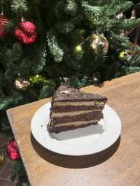 The amazing cakes, Kenny Hills Baker