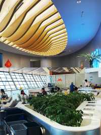 VIP lounge in Shanghai Pudong Airport 🥘