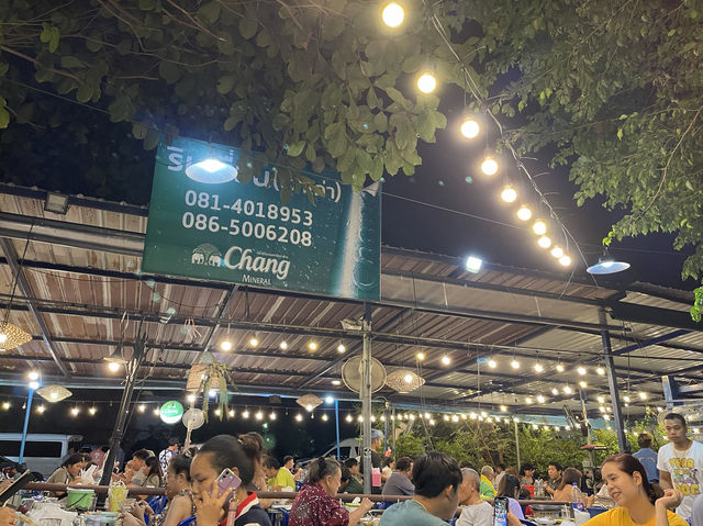 “ริมเขื่อนซีฟู้ด” ร้านอาหารทะเลเจ้าเก่าปากน้ำ