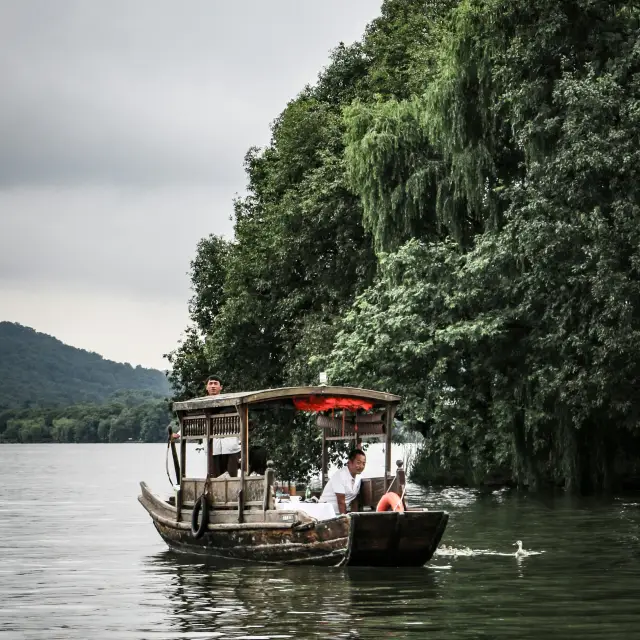 Hangzhou: Tranquil Beauty and Timeless Elegance