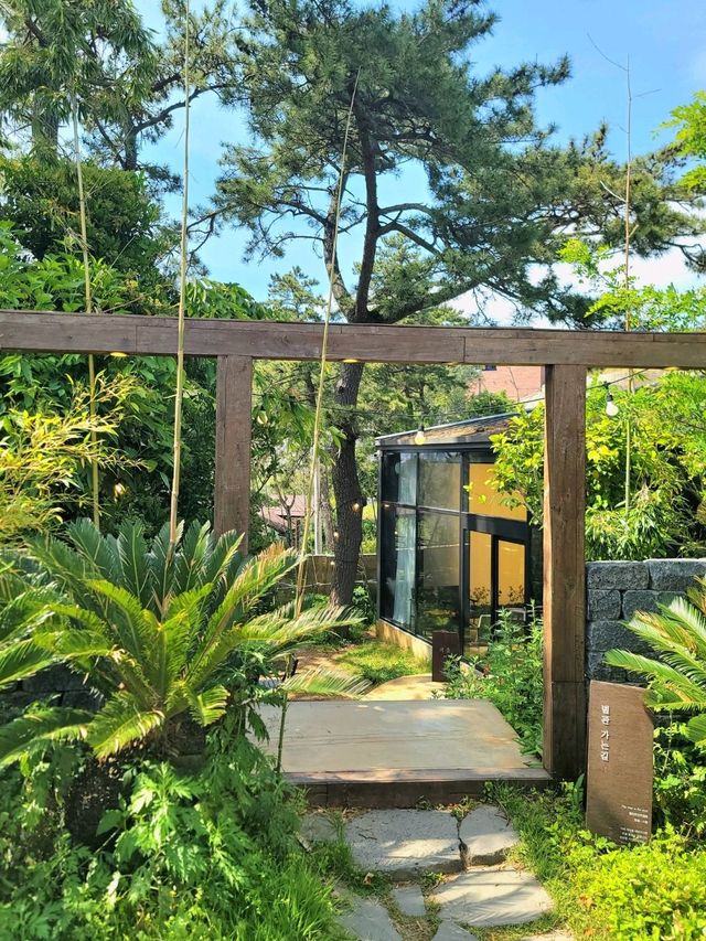 통창밖 초록뷰가 힐링인 여수 포레스트카페🌿