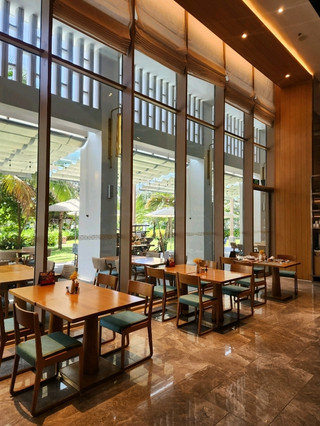 🥰Sarapan di Mövenpick Resort di Nha Trang, resor ramah anak yang sempurna untuk bepergian bersama anak-anak. 🥰