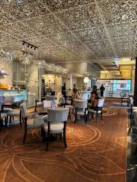 🏢 Classic Hotel in Golden Triangle 