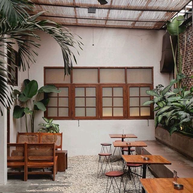 📌 KINA CAFFE | Providing various spaces for you.