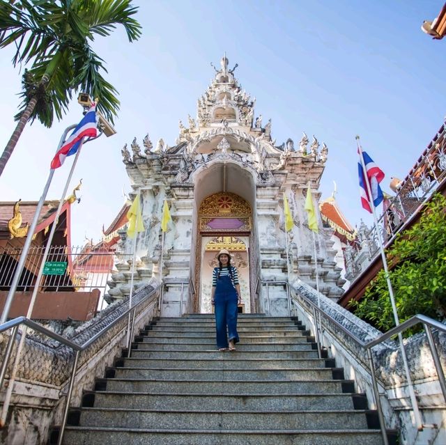 วัดพระธาตุดอยเล็ง