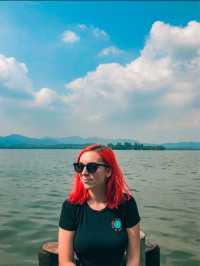 The Beautiful West Lake in Hangzhou 🇨🇳