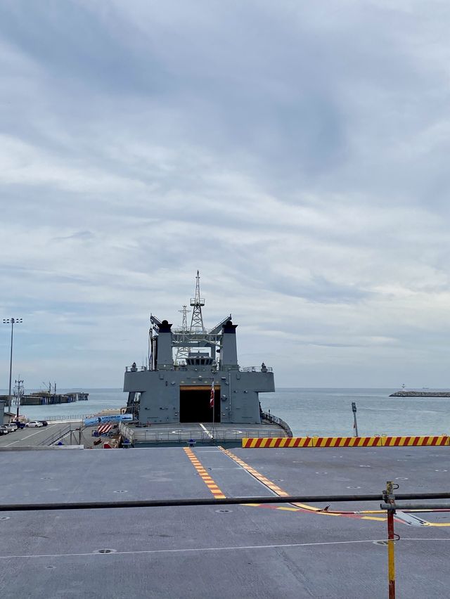 ⛴️ เรือรบหลวง จักรีนฤเบศร⚓️