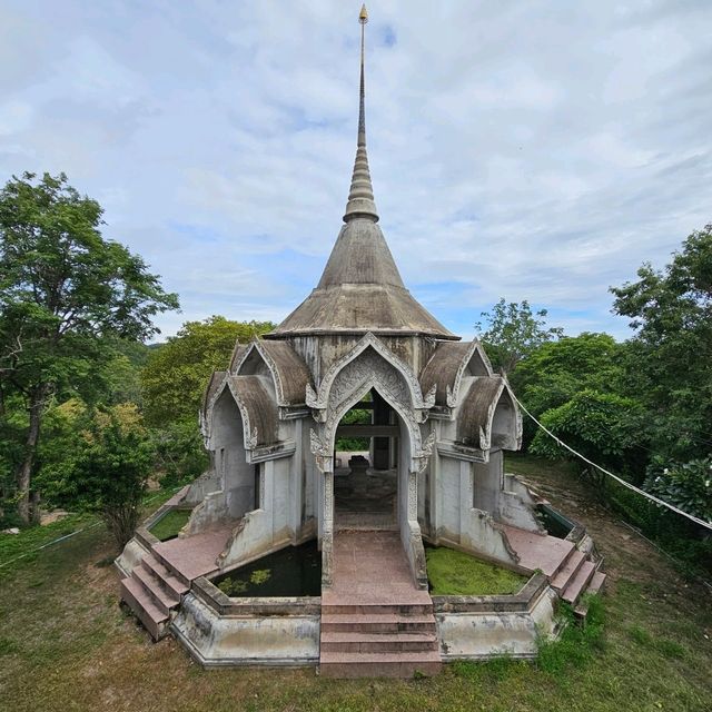 วัดเขาอิติสุคโต