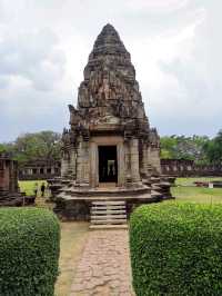 เที่ยวชมแลนมาร์คเมืองโคราชปราสาทหินพิมาย
